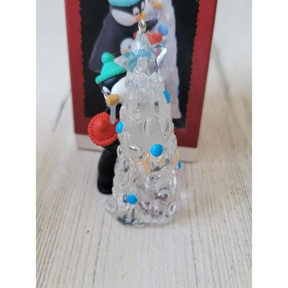 Hallmark 1995 friendly Boost ornament Xmas Penguin Ice - Picture 4 of 7